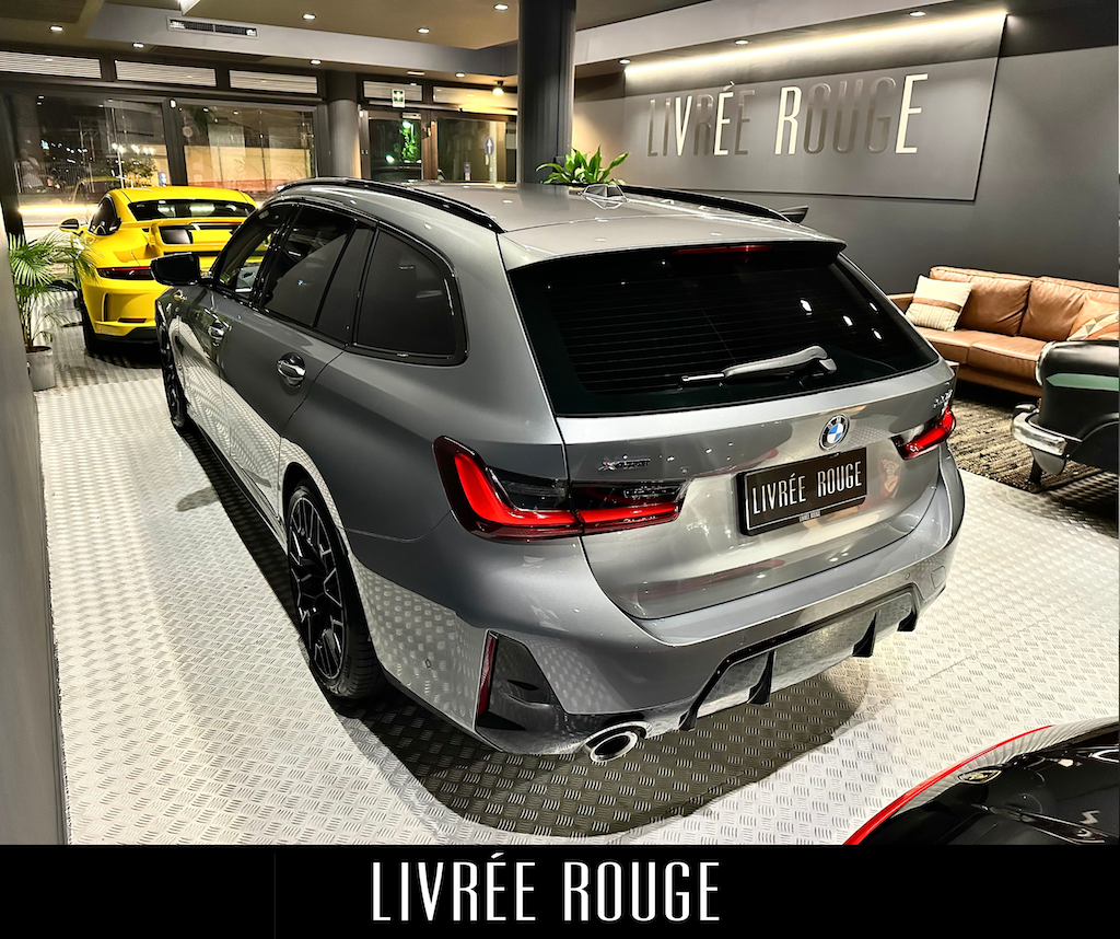 BMW 330i Touring xdrive MSport - immagine 10