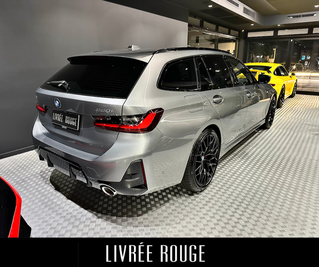 BMW 330i Touring xdrive MSport - immagine 11