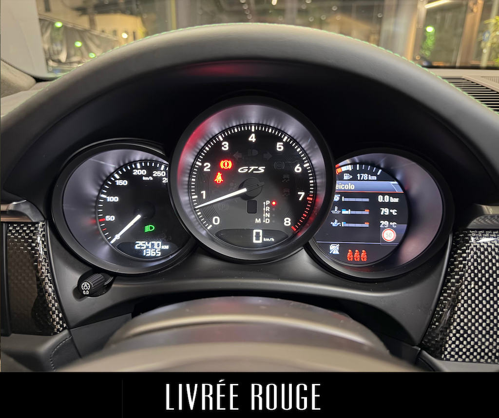 Porsche Macan 2.9 GTS 440cv pdk - immagine 30